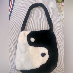 Ying yang fur tote bag